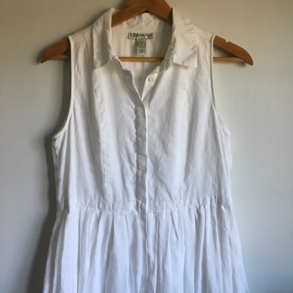 Neiman Marcus Dresses & Skirts - White Linen Collared Sleeveless Dress